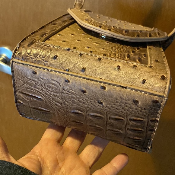 NWOT Super cute bucket like purse - Picture 5 of 9